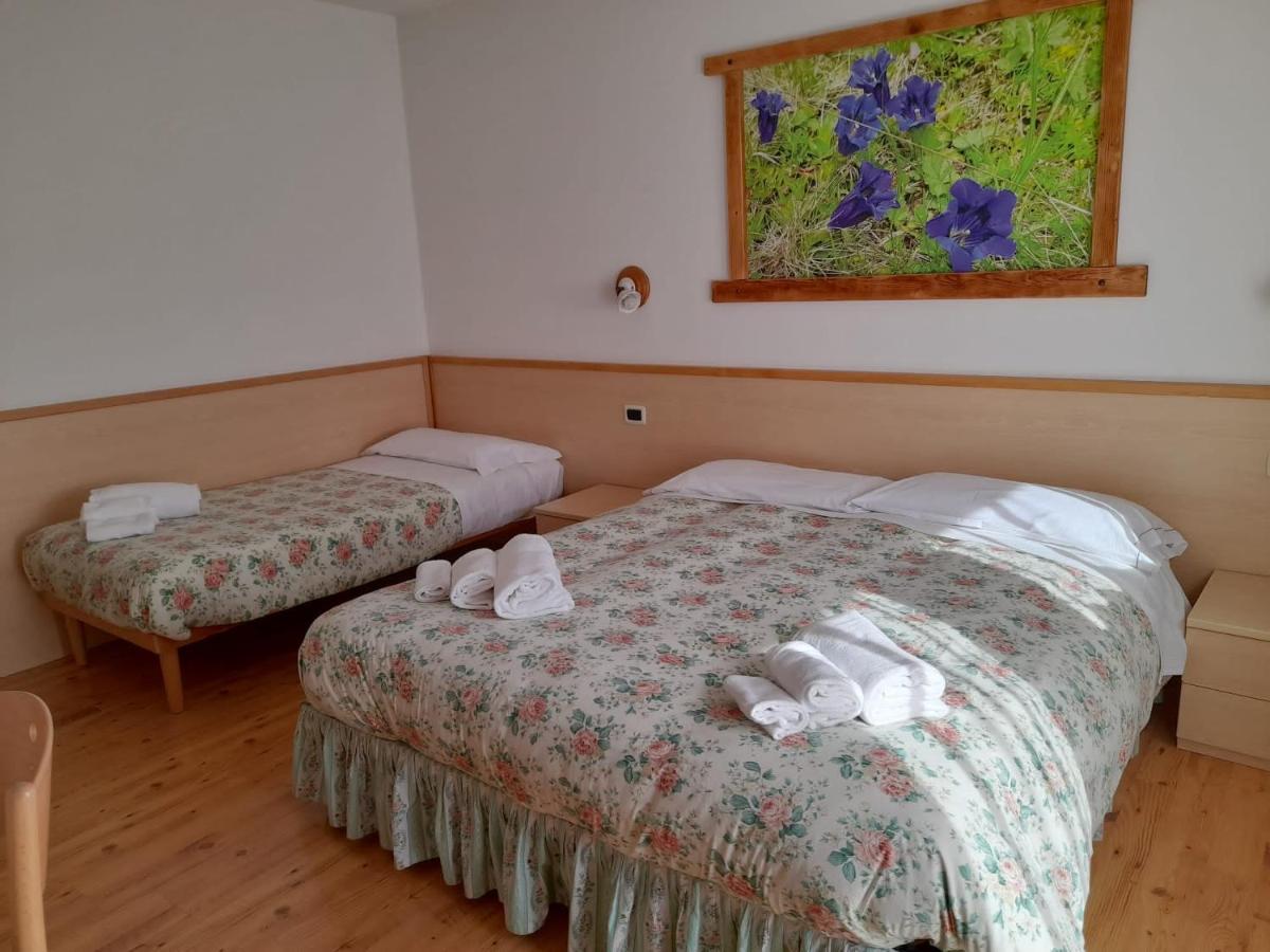 Hotel Garni B&B Maffei 平佐洛 外观 照片