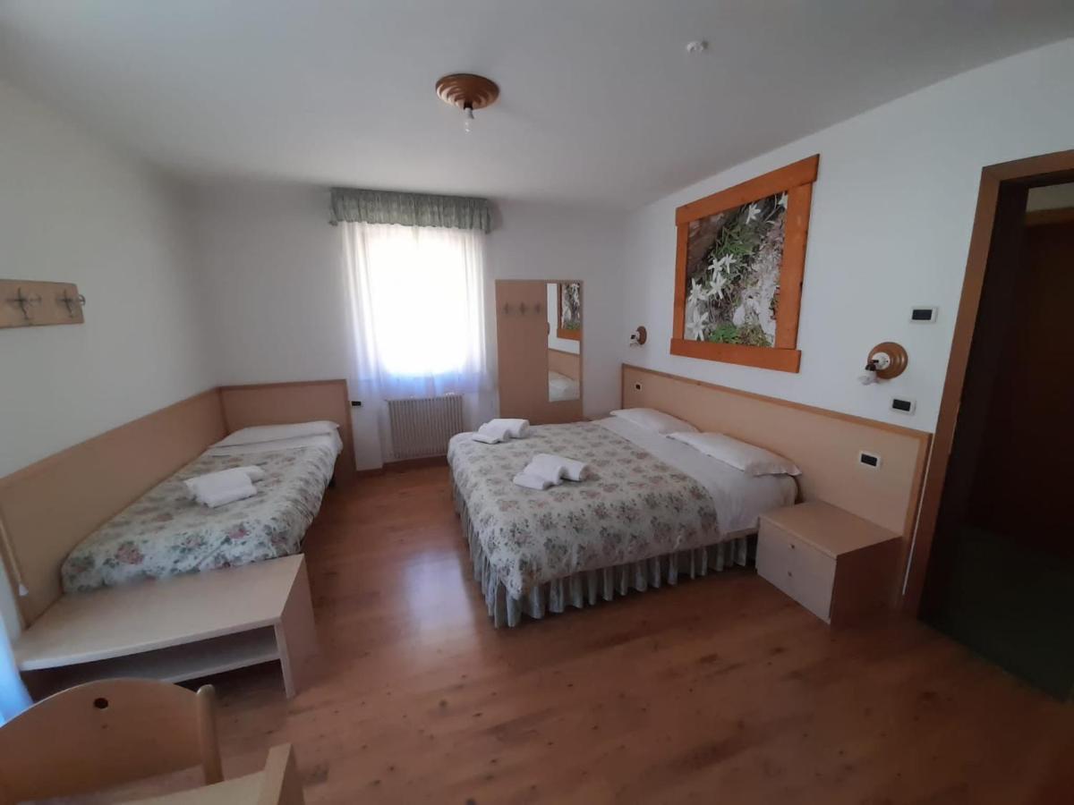 Hotel Garni B&B Maffei 平佐洛 外观 照片