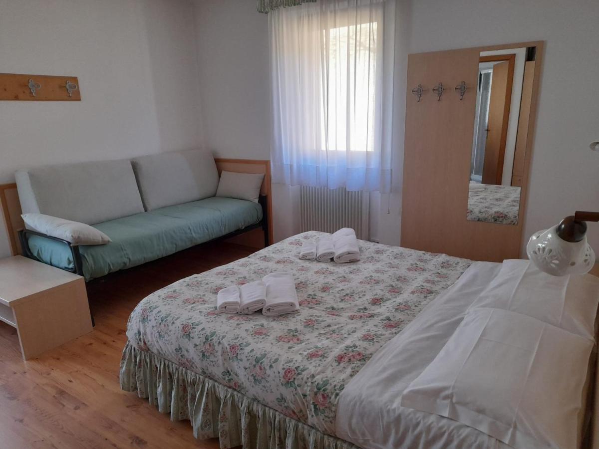 Hotel Garni B&B Maffei 平佐洛 外观 照片