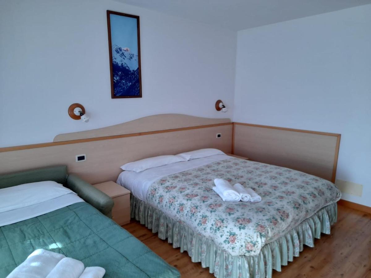 Hotel Garni B&B Maffei 平佐洛 外观 照片